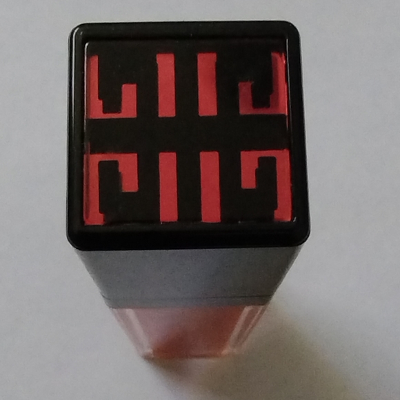 GIVENCHY POP GLOSS CRYSTAL - Picture 2 of 6